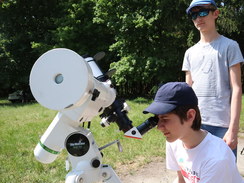 To-jest-kosmos---obserwacje-Słońca---piknik